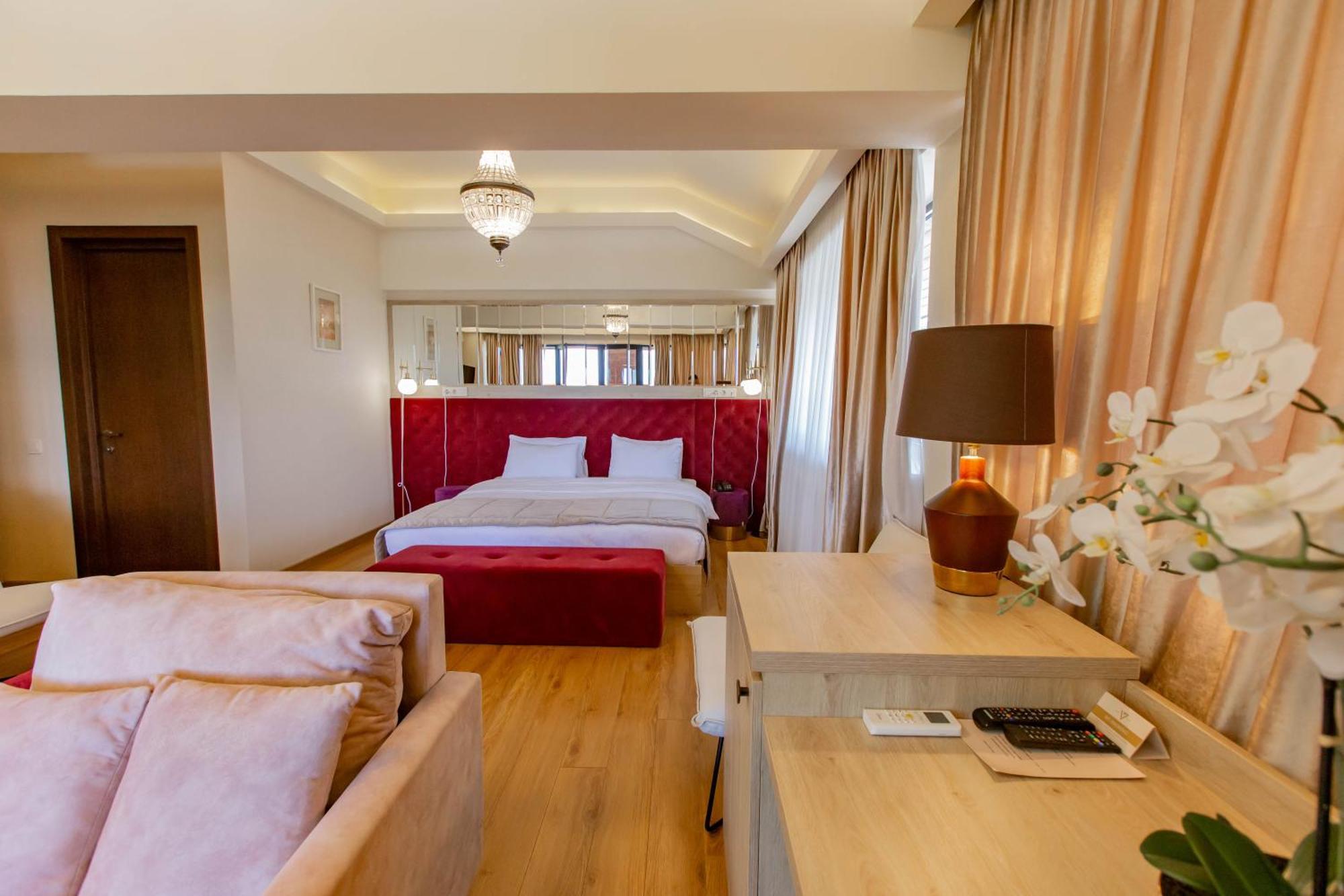 Seventeen Rooms Телави Екстериор снимка