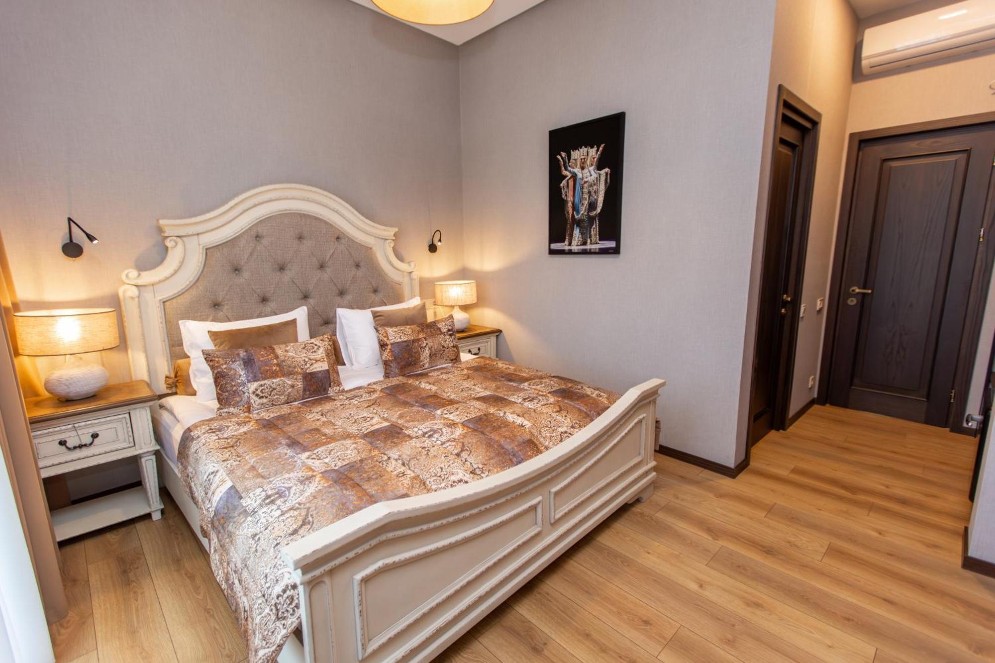 Seventeen Rooms Телави Екстериор снимка