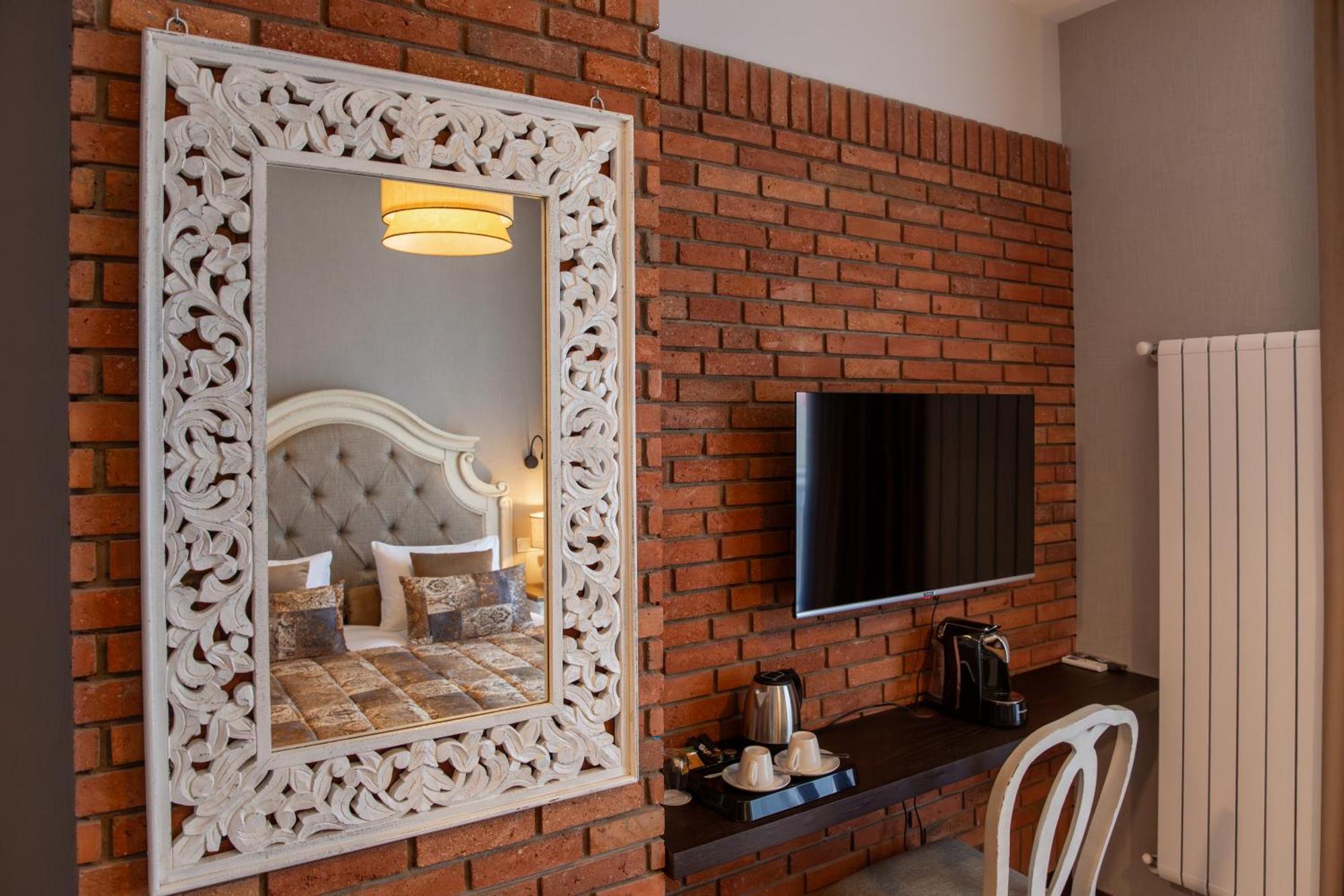 Seventeen Rooms Телави Екстериор снимка