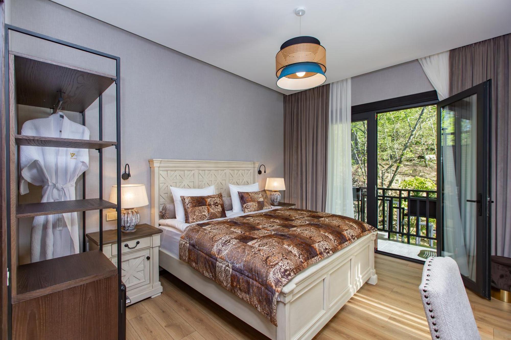 Seventeen Rooms Телави Екстериор снимка