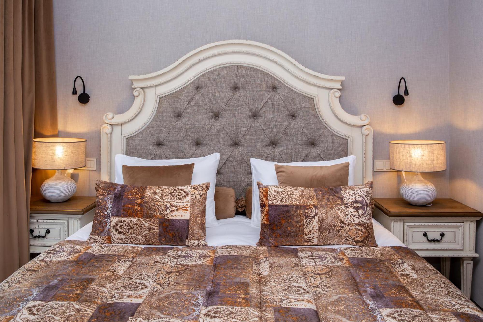 Seventeen Rooms Телави Екстериор снимка
