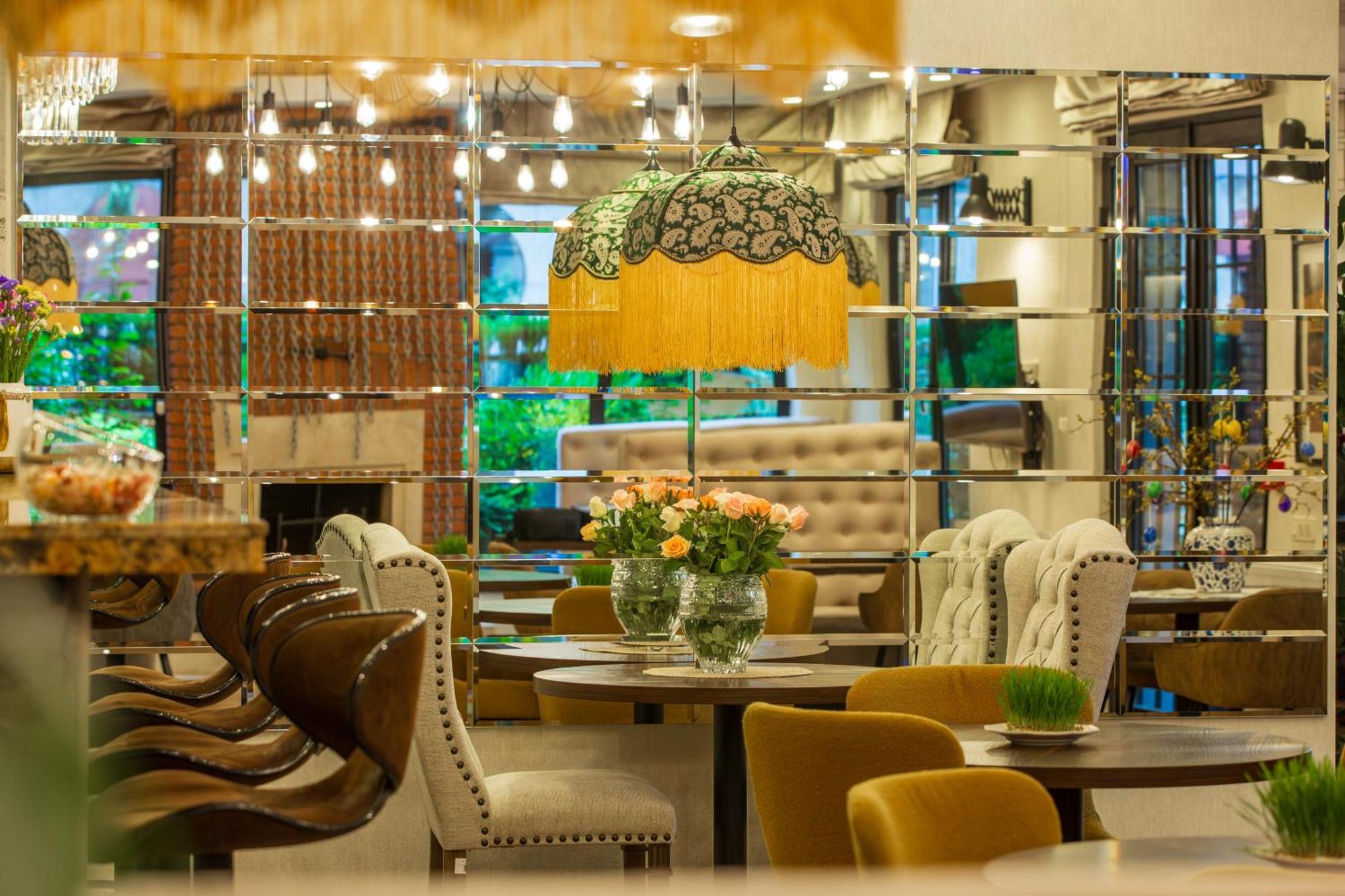 Seventeen Rooms Телави Екстериор снимка